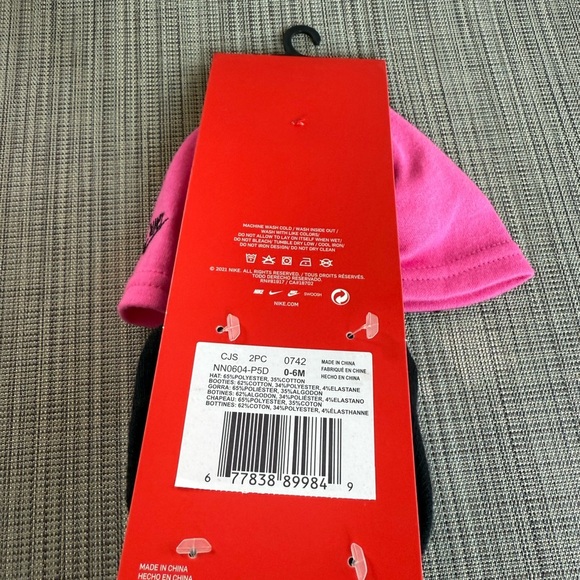 Nike Pink and Black Polka Dot Hat set Size 0-6 Months - Picture 2 of 4